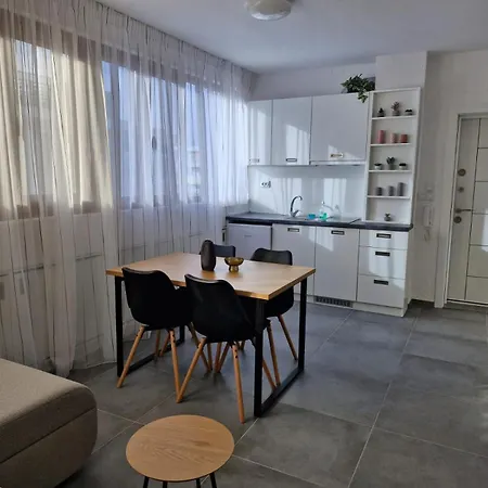 Itta Sunny Apartament